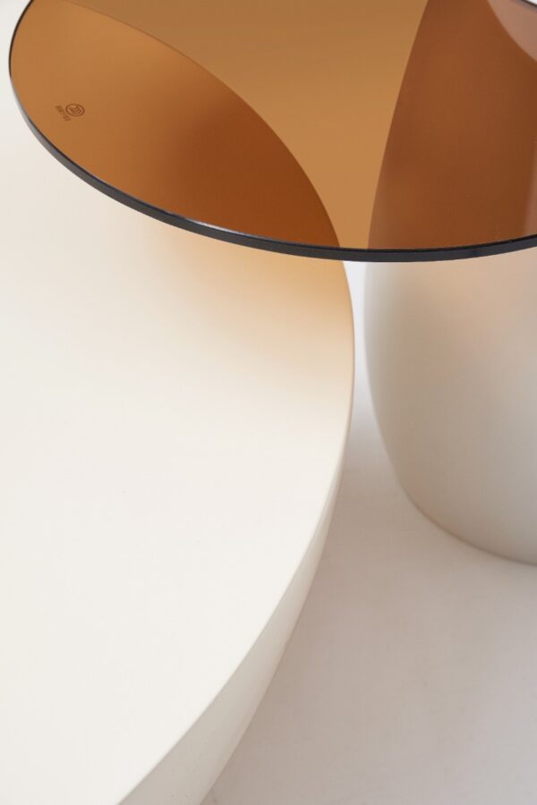 Eurneid Nesting Coffee Table Set - Image 5